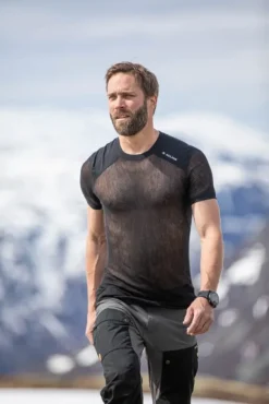 Aclima WoolNet Light T-Shirt lyhythihainen verkkoaluspaita, musta