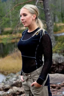 Aclima WoolNet Merino -naisten aluskerrastopaita (Jet Black)