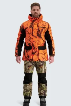 Alaska Tundra -hirvimiehen puku (2022)