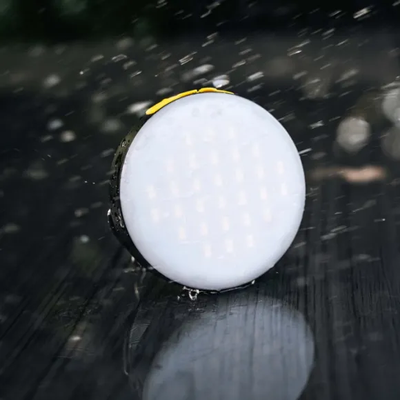 Aqiila Powerbird BL10 retkivalaisin varavirralla