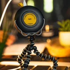 Aqiila Powerbird BL10 retkivalaisin varavirralla