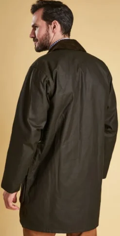 Barbour M's Classic Northumbria Wax Jacket Dark Olive Check