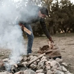 Barebones Neelum kassi, ruskea