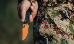 Benchmade 15533OR-01 Mini Taggedout veitsi