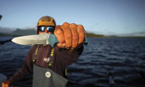 Benchmade 18040S Undercurrent veitsi