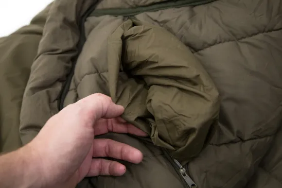 Carinthia Wilderness -makuupussi max. 200cm, -18,4°C