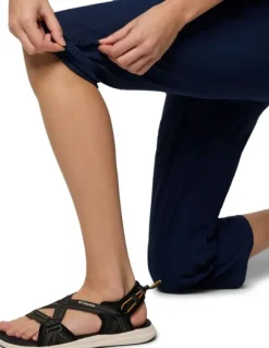 Columbia W's Leslie Falls™ Capri II Collegiate Navy