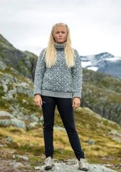 Devold Svalbard Sweater High Neck Unisex Off White/Anthracite