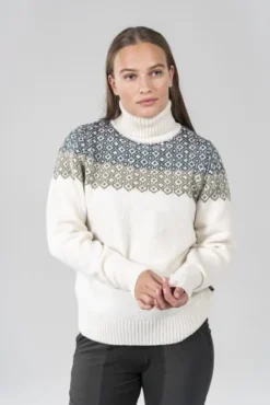 Devold Syvde Wool High Neck villapaita, valkoinen
