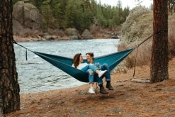 Eno DoubleNest Bluesign kahden hengen riippumatto, tummansininen/vihreä