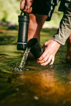 Grayl UltraPress Purifier Bottle vedensuodatin, musta