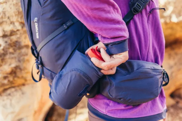 Gregory Deva 60 naisten rinkka, tummanharmaa