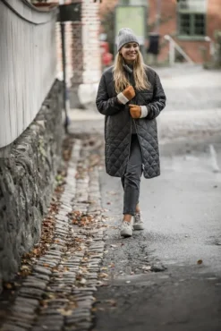 Hestra Sheepskin Mitt naisten nahkakintaat, musta