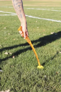 HUNTER Toy Dog Flingerz Ball Thrower heittovarsi lelulla