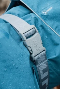 Hurtta Monsoon Coat koiran sadetakki, 65 cm, Blackberry