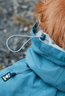 Hurtta Monsoon Coat koiran sadetakki, 50 cm, Bilberry