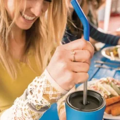 Klean Kanteen Straw Lid juomakansi pillinreiällä, musta