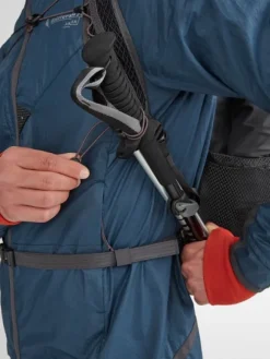 Klättermusen Fjörm Backpack vaellusreppu, musta