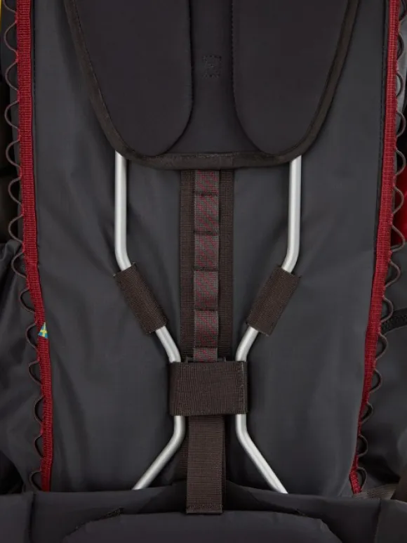 Klättermusen Raido 2.0 Backpack reppu, 38L, mustaharmaa