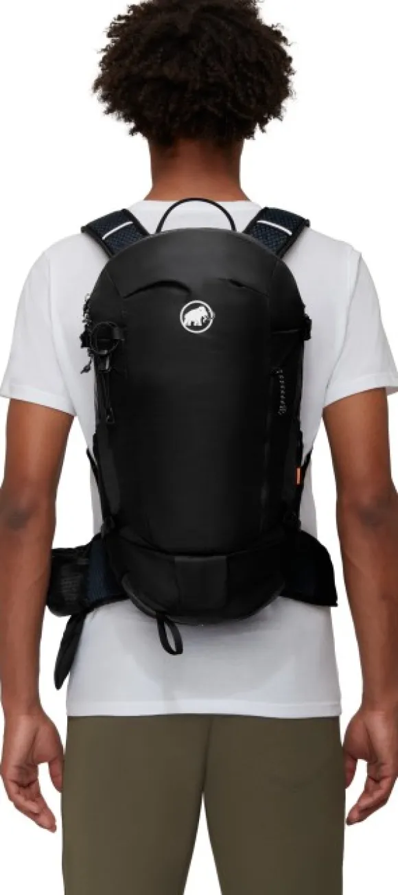 Mammut Lithium reppu, 20 L, musta