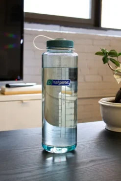 Nalgene Bottle 1,4 L Wide Mouth Sustain Aubergine