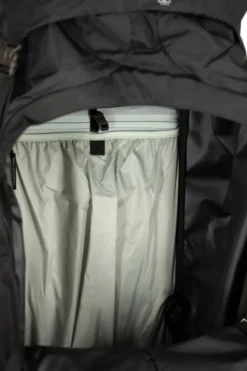 Osprey Aether Plus 100 rinkka, musta