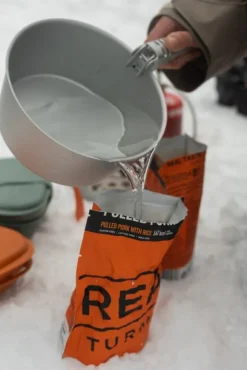 Real Turmat Pulled Pork with Rice nyhtöpossu riisillä