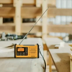 Sangean MMR88 hätäradio kammella, keltainen