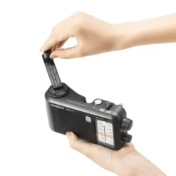 Sangean MMR77 hätäradio kammella, musta