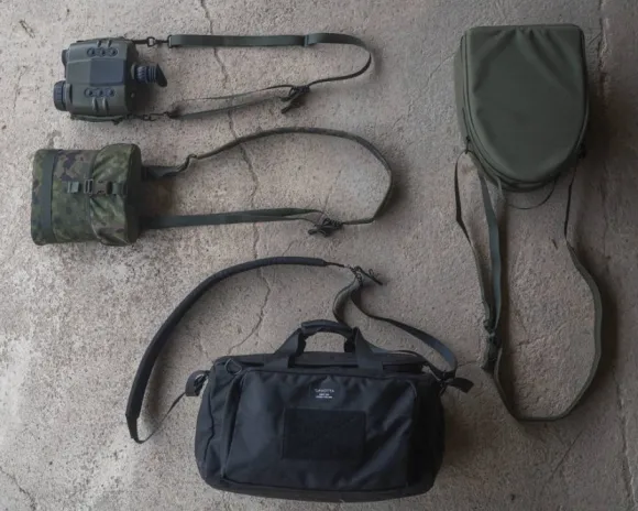 Savotta Griffin Sling LW asehihna, musta