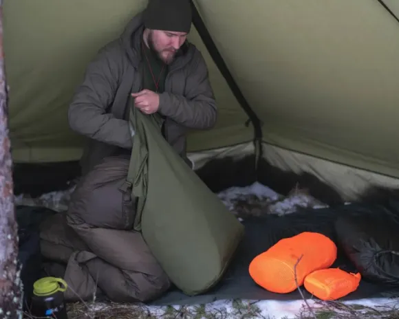 Savotta Rolltop Stuffsack 500D pakkauspussi, 60L, musta