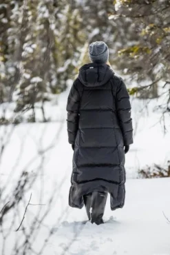 Skhoop Hella Down Coat pitkä untuvatakki, musta
