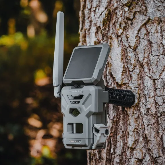 Spypoint FLEX-S lähettävä riistakamera