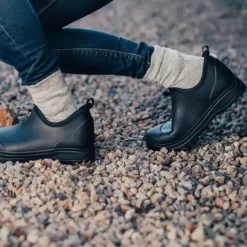 Wobbi Beata matalat saappaat, musta