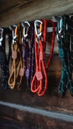 Woolly Wolf Rope Leash köysitalutin, Raven Black